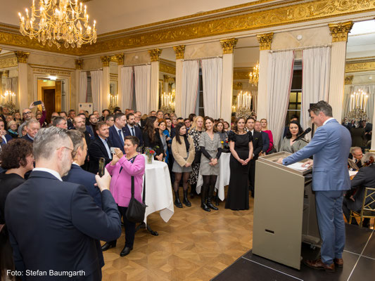 Feierlicher Empfang des Rumänischen Generalkonsulats München am 13.November 2024 im Rahmen des 25-jährigen Jubiläums der institutionellen Bayerisch-Rumänischen Zusammenarbeit im Hotel Bayerischer Hof. Foto: Stefan Baumgarth.