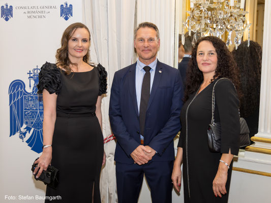 Feierlicher Empfang des Rumänischen Generalkonsulats München am 13.November 2024 im Rahmen des 25-jährigen Jubiläums der institutionellen Bayerisch-Rumänischen Zusammenarbeit im Hotel Bayerischer Hof. Foto: Stefan Baumgarth.