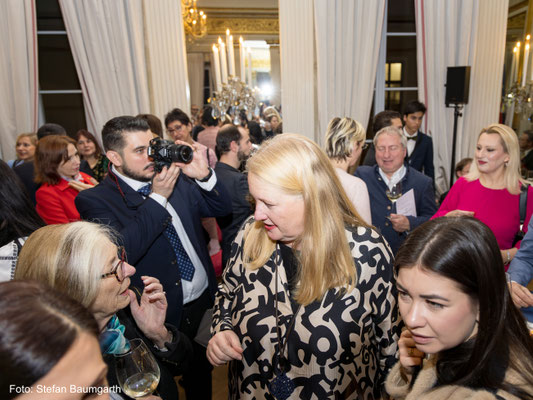 Feierlicher Empfang des Rumänischen Generalkonsulats München am 13.November 2024 im Rahmen des 25-jährigen Jubiläums der institutionellen Bayerisch-Rumänischen Zusammenarbeit im Hotel Bayerischer Hof. Foto: Stefan Baumgarth.