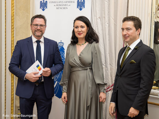 Feierlicher Empfang des Rumänischen Generalkonsulats München am 13.November 2024 im Rahmen des 25-jährigen Jubiläums der institutionellen Bayerisch-Rumänischen Zusammenarbeit im Hotel Bayerischer Hof. Foto: Stefan Baumgarth.