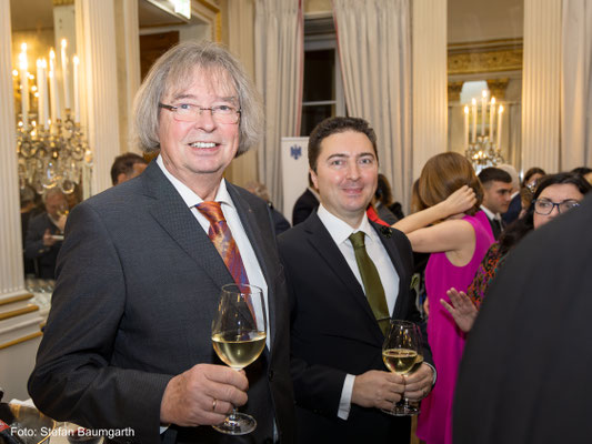 Feierlicher Empfang des Rumänischen Generalkonsulats München am 13.November 2024 im Rahmen des 25-jährigen Jubiläums der institutionellen Bayerisch-Rumänischen Zusammenarbeit im Hotel Bayerischer Hof. Foto: Stefan Baumgarth.