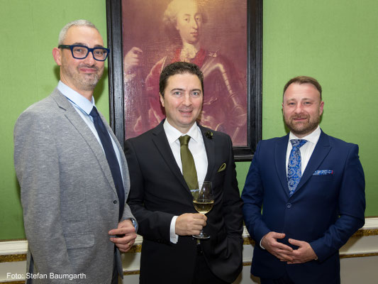 Feierlicher Empfang des Rumänischen Generalkonsulats München am 13.November 2024 im Rahmen des 25-jährigen Jubiläums der institutionellen Bayerisch-Rumänischen Zusammenarbeit im Hotel Bayerischer Hof. Foto: Stefan Baumgarth.
