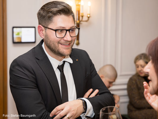 Feierlicher Empfang des Rumänischen Generalkonsulats München am 13.November 2024 im Rahmen des 25-jährigen Jubiläums der institutionellen Bayerisch-Rumänischen Zusammenarbeit im Hotel Bayerischer Hof. Foto: Stefan Baumgarth.