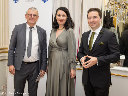 Feierlicher Empfang des Rumänischen Generalkonsulats München am 13.November 2024 im Rahmen des 25-jährigen Jubiläums der institutionellen Bayerisch-Rumänischen Zusammenarbeit im Hotel Bayerischer Hof. Foto: Stefan Baumgarth.