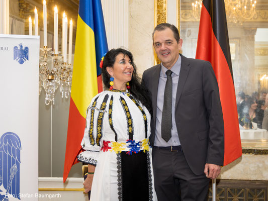 Feierlicher Empfang des Rumänischen Generalkonsulats München am 13.November 2024 im Rahmen des 25-jährigen Jubiläums der institutionellen Bayerisch-Rumänischen Zusammenarbeit im Hotel Bayerischer Hof. Foto: Stefan Baumgarth.