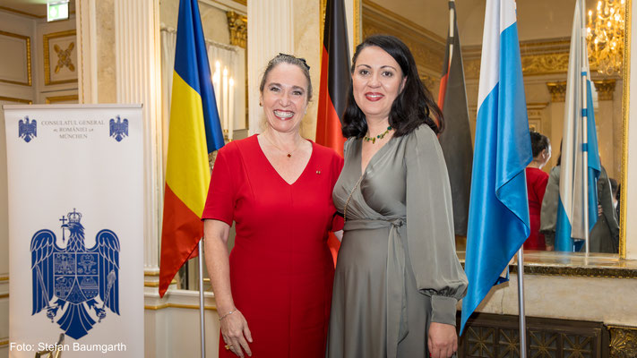 Feierlicher Empfang des Rumänischen Generalkonsulats München am 13.November 2024 im Rahmen des 25-jährigen Jubiläums der institutionellen Bayerisch-Rumänischen Zusammenarbeit im Hotel Bayerischer Hof. Foto: Stefan Baumgarth.