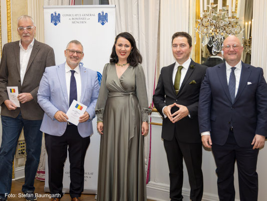 Feierlicher Empfang des Rumänischen Generalkonsulats München am 13.November 2024 im Rahmen des 25-jährigen Jubiläums der institutionellen Bayerisch-Rumänischen Zusammenarbeit im Hotel Bayerischer Hof. Foto: Stefan Baumgarth.