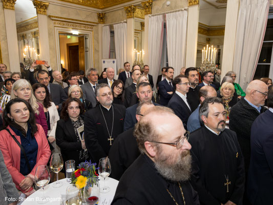 Feierlicher Empfang des Rumänischen Generalkonsulats München am 13.November 2024 im Rahmen des 25-jährigen Jubiläums der institutionellen Bayerisch-Rumänischen Zusammenarbeit im Hotel Bayerischer Hof. Foto: Stefan Baumgarth.