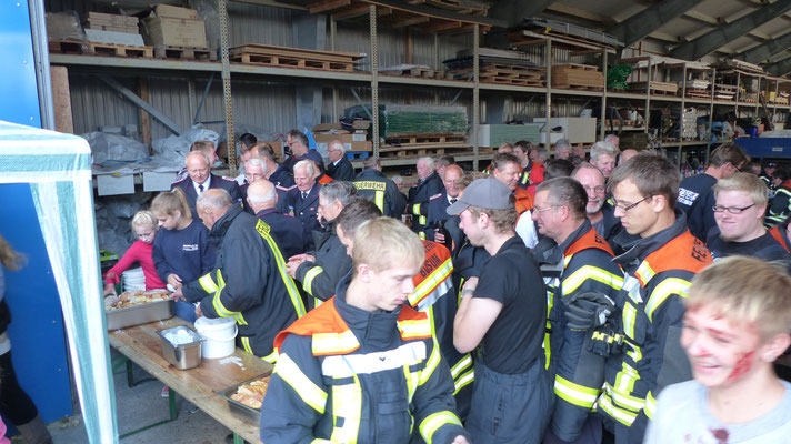 2016 Erbsensuppe nach der Übung der Feuerwehr Westerdeichstrich "2016"