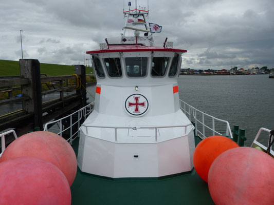 Kurzzeltlager 2016 in Stinteck "Das DGZRS Schiff wird besichtigt 1 Dieselmotor mit 163 Ps und einer Geschwindigkeit von 30 Kn"