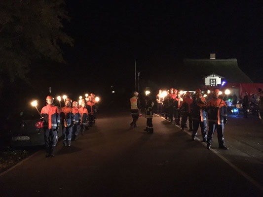 Laterneumzug 2016 "Der Fackelzug der Jugendfeuerwehr"