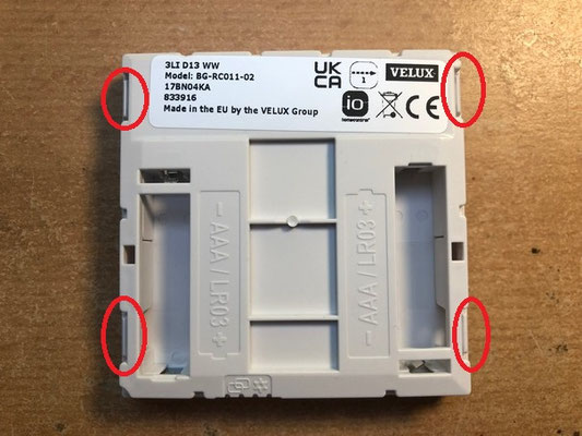 Das hintere Teil kann einfach per Hand abgenommen werden. Danach sieht man das Bild hier.