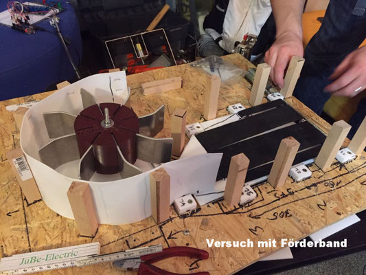 Förderbandversuch (funktioniert nicht)