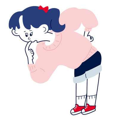 指をくわえる女の子