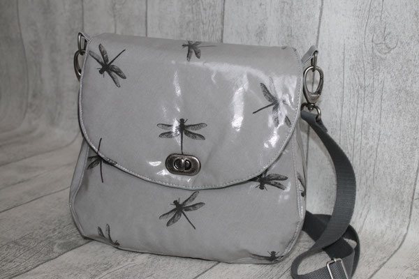 VERFÜGBAR: Klappentasche aus besch. Baumwolle Dragonfly / Libellen in grey / grau - Maße: ca. 23 cm hoch x 22 cm breit x 11 cm tief - 85 