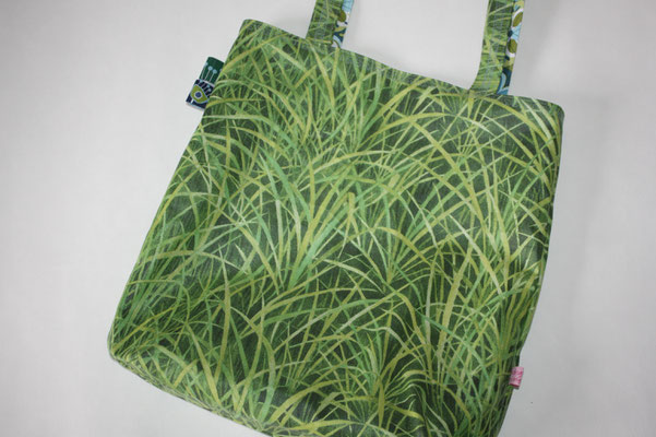 .. 2. Seite aus einer beschichteten Baumwolle - Design "Gras" 