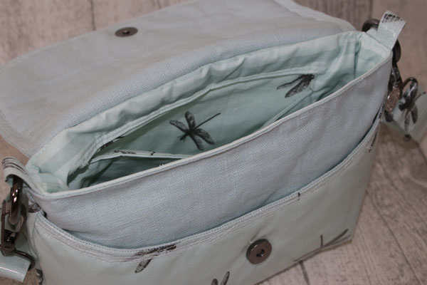 .. Inneneinblick zur großen Tasche GROSSE IST VERFÜGBAR !!