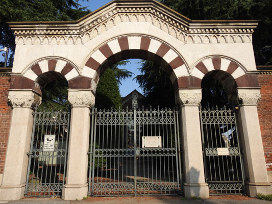 Portal zum Jüdischen Friedhofsteil, leider verschlossen