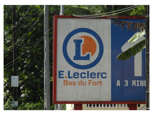 Bonne journée France! Ihr Liebingssupermarkt in der Bretagne ist auch auf Guadeloupe!