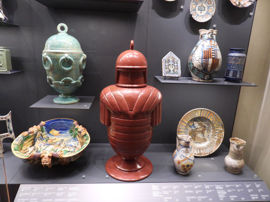 Mattonelli-Keramik aus dem 19ten Jhd., Vorlage für R2D2?!