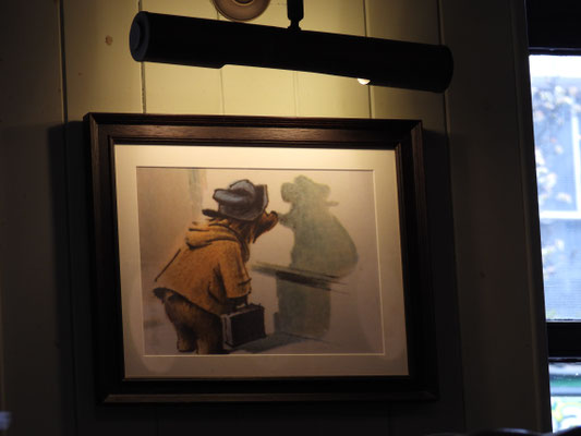 Und drinnen im Pub ist Paddington auch verewigt.