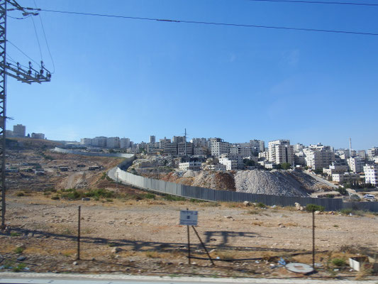 Jerusalem, die durch eine Mauer geteilte Stadt