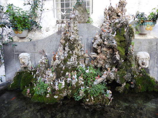 „Fontana De Cape e Ciucci“ (Eselskopfbrunnen) aus dem 18ten Jahrhundert