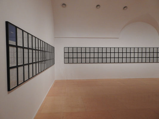 Museo Reina Sofia (das sind Seiten eines spanischen Telefonbuches, aha)
