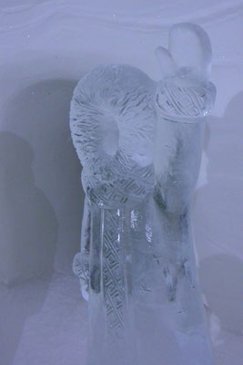 Eis-Skulptur in Snow Village