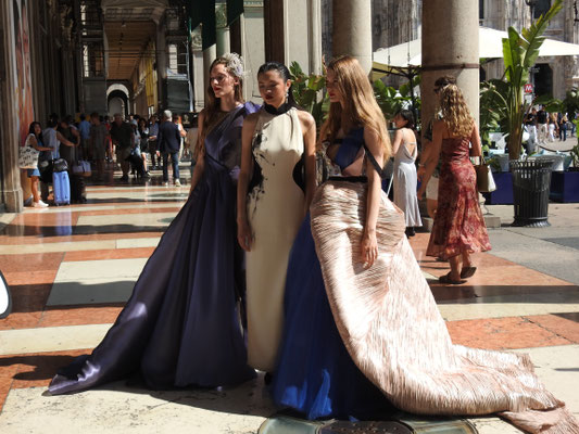 Oh la la - Fotoshooting mit professionellen Models an der Galleria Vittorio Emanuele II