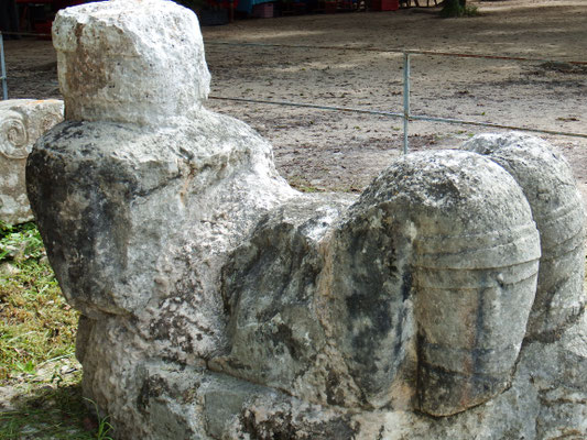 Jaguar-Opfer-Stätte, Chichén Itzá, Yucatán - Mexiko