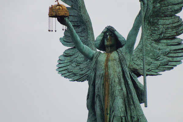 Statue Heldenplatz, Budapest