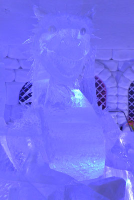 Eis-Skulptur in Snow Village