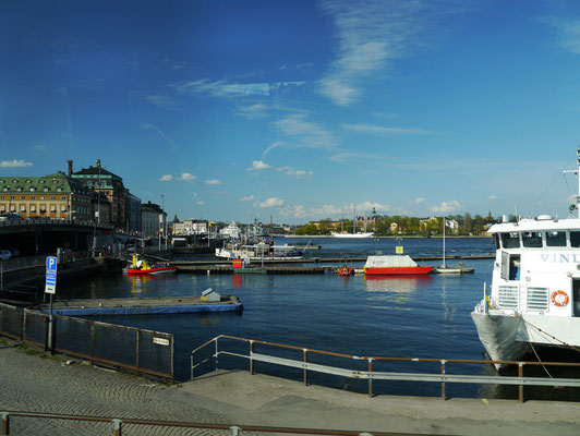 Wasser, Hafen, Wasser, Hafen, Brücke - Venedig halt