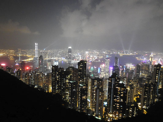 auf dem Peak "der" Blick auf HongKong