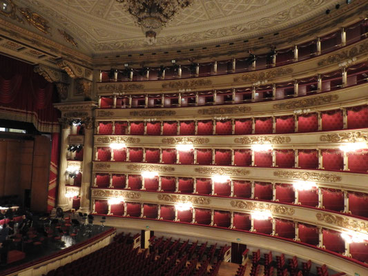 Balkone der Mailänder Scala