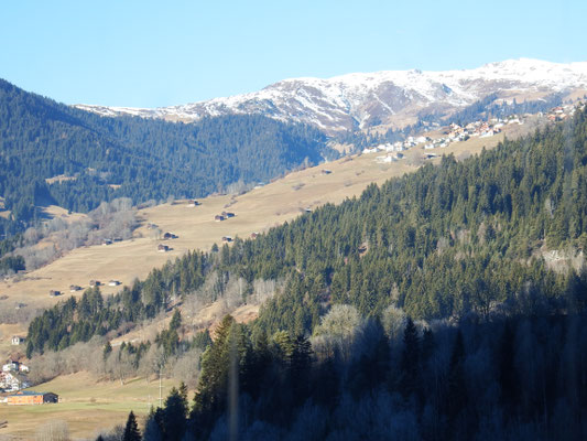 Schweizer Bergwelt mit und ohne Schnee