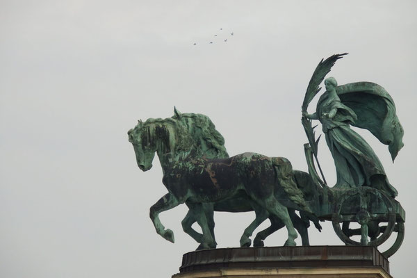 Statue Heldenplatz, Budapest