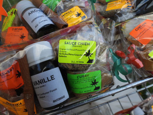 Puh, Bestandteile: keine Hunde, stattdessen: Zwiebel, Knoblauch, Petersilie, Piment, Zitrone, Lorbeer