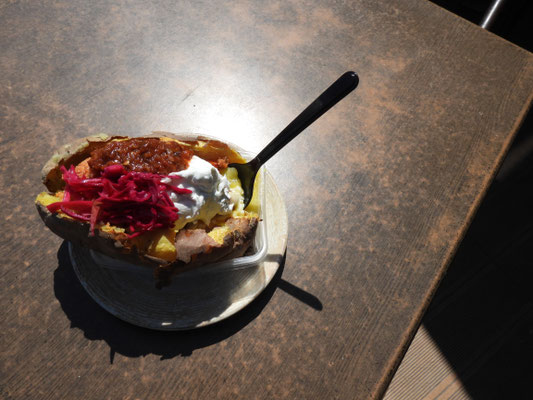 Folienkartoffel mit Toppings nach Wahl