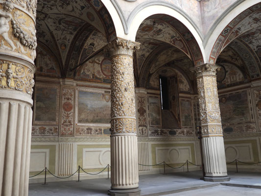 Säulengang im Palazzo Vecchio