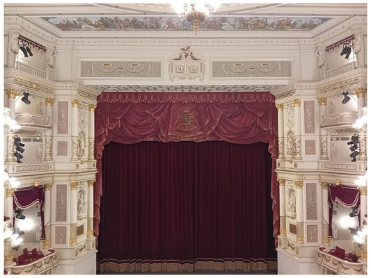 Bühne der Semperoper