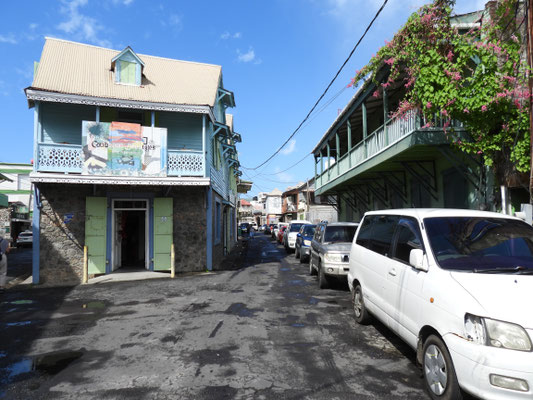 Strasse in Roseau, Dominica