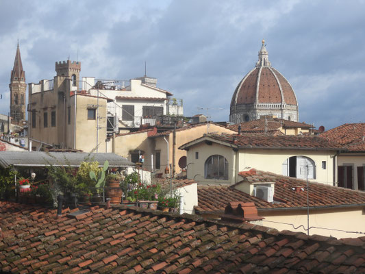 Blick vom Klassenraum auf die Kathedrale Florenz