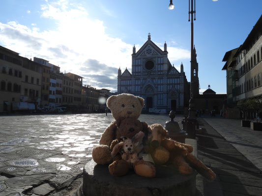 wir - Kasimir, Cäsar, Fredi und Kerl - vor Santa Croce