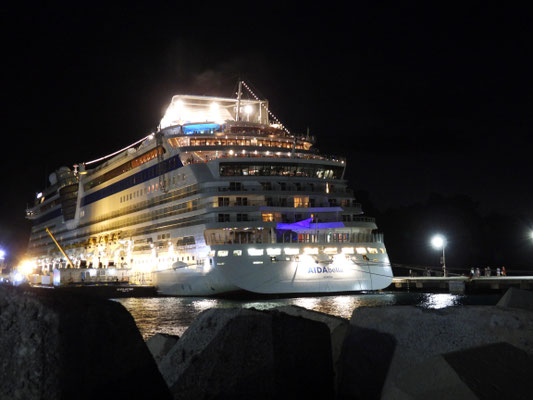 unser Schiff bei unserer Rückkehr am Abend