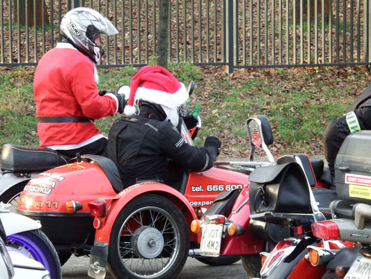 Santa-Korso in Warschau