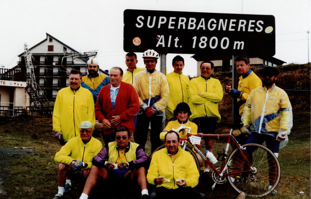 Arrivée à Super Bagnères, après une montée dans le brouillard !