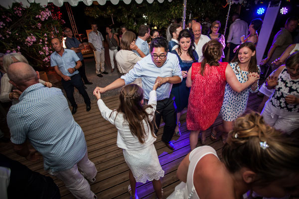 piste de danse mariage Mas Saint Jacques a Saint Julien de Cassagnas (Crédit photo David Z)