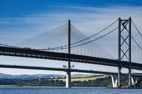 Michael Bremer Forth Road Bridge mit Queensferry color Kopie